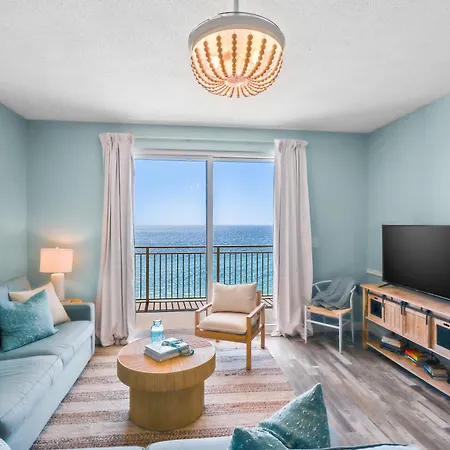 Beach Front Close To Attractions Condo- Zenwave Retreat
